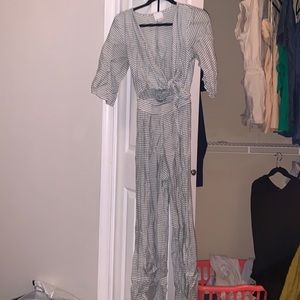 Great condition Skylar + Madison linen jumpsuit size S
